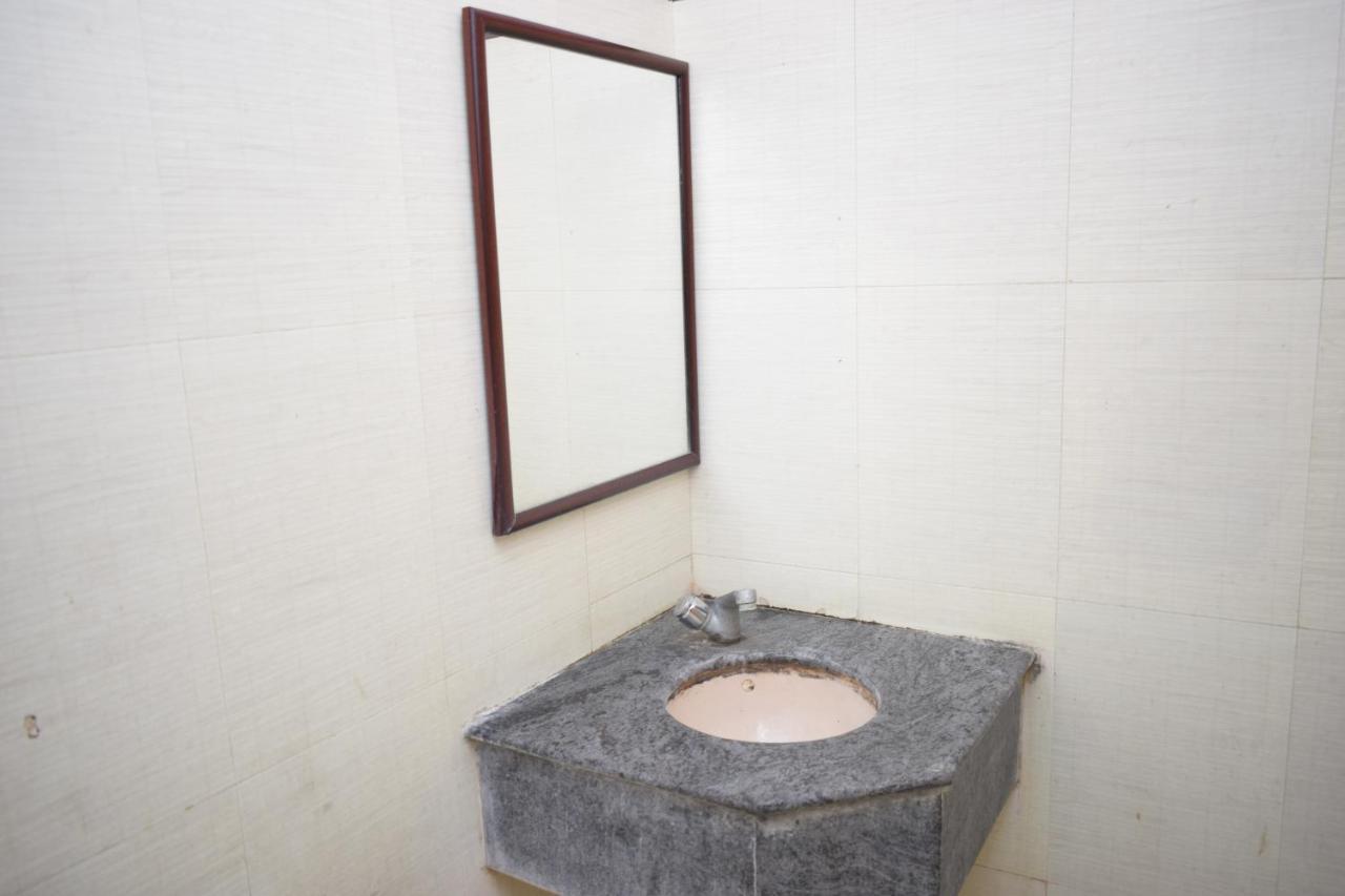 بونديتْشيري Pms Guest House المظهر الخارجي الصورة